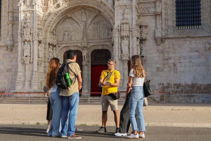 Lisbon: Historical Walking Tour with Jeronimos Monastery - Entering Jerónimos Monastery with a guide