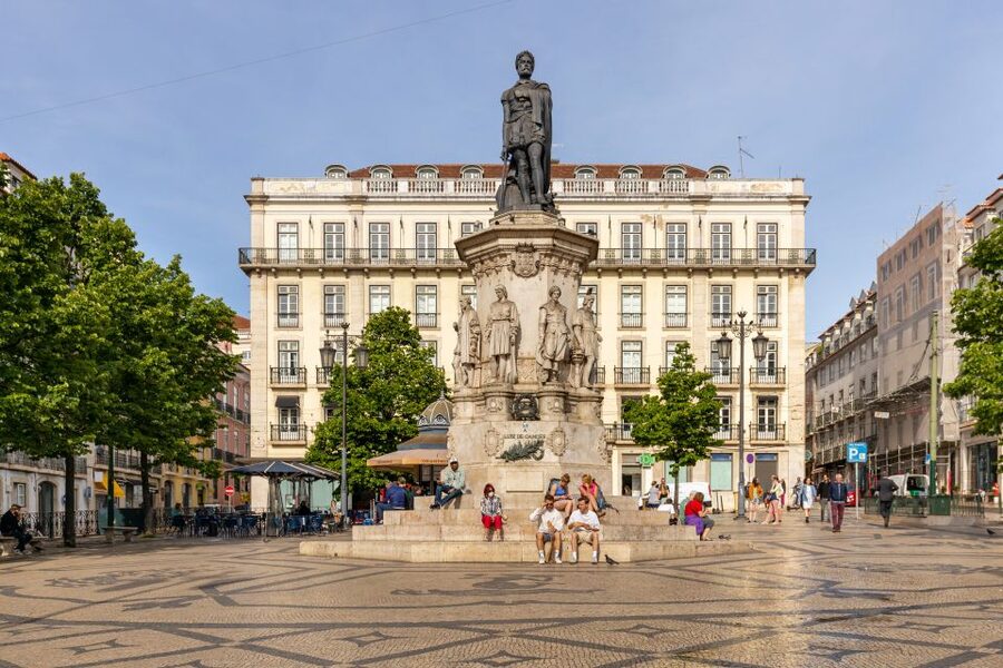 Lisbon: History, Stories and Lifestyle Walking Tour - São Roque Church and Lisbon’s ornate interior