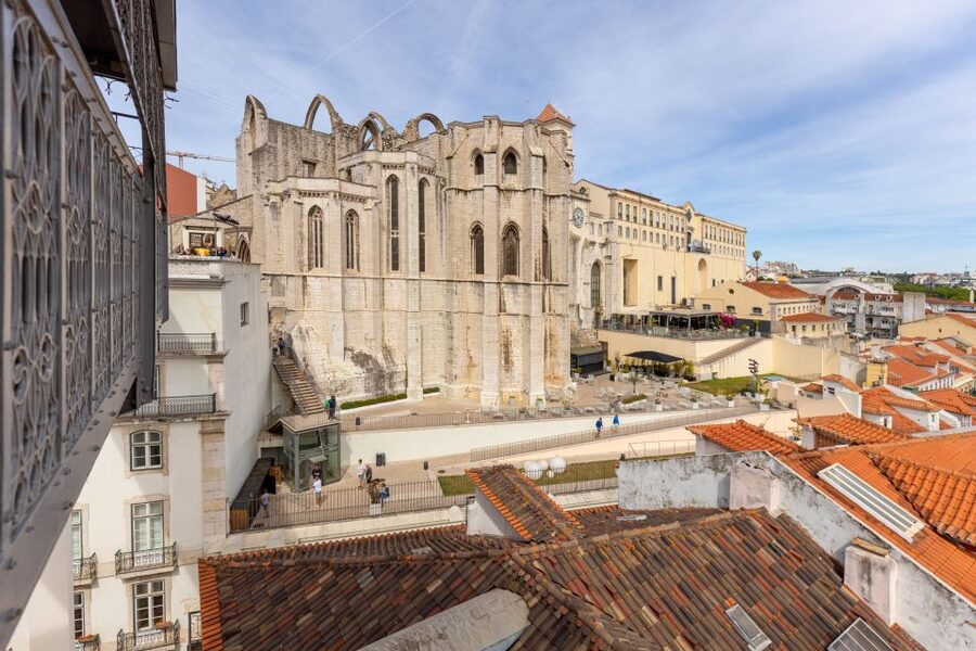 Lisbon: History, Stories and Lifestyle Walking Tour - Santa Justa Elevator and the heart of Baixa