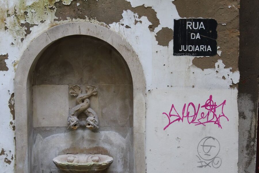 Lisbon: Jewish History in Portugal Guided Walking Tour - The guides make the difference