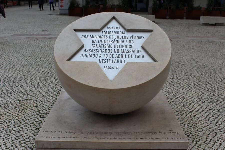 Lisbon: Jewish History in Portugal Guided Walking Tour - Alfama: Lisbon’s oldest streets and Jewish connections