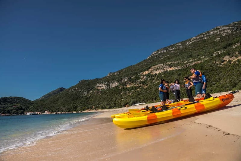Lisbon: Kayak Tour Arrábida Natural Park, Setubal, Sesimbra - The safety briefing and first paddle