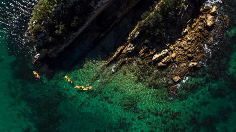 Lisbon: Kayak Tour Arrábida Natural Park, Setubal, Sesimbra - Paddling beside beaches and cliffs
