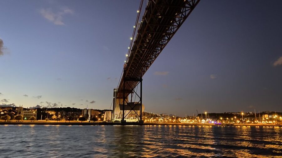 Lisbon: Luxury Sailboat Cruise at Night - The best parts of this two-hour Lisbon sail