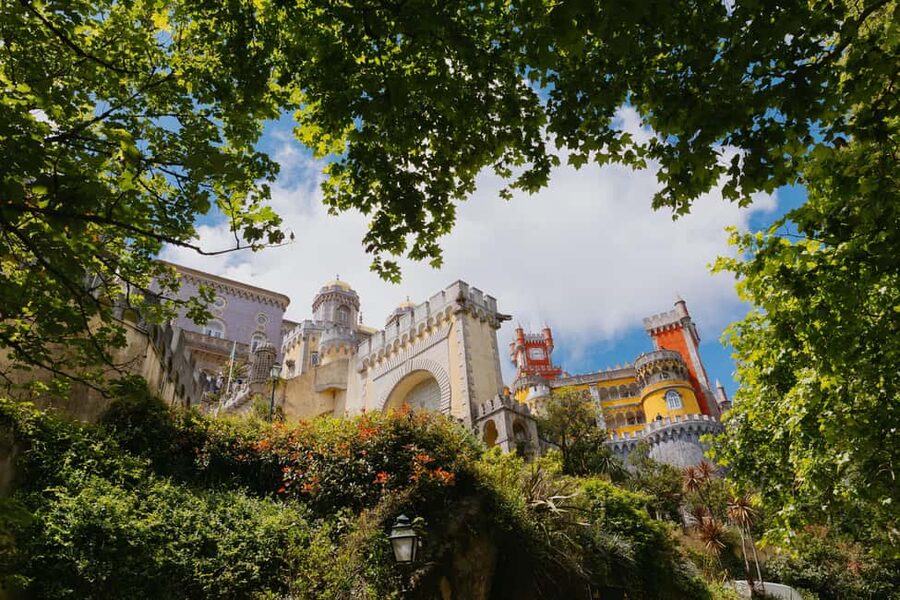 Lisbon: MiniBus Sintra, Pena, Regaleira, Cap Roca Tour - Why this full-day route works