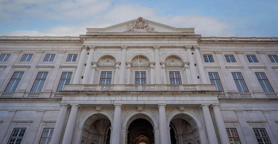 Lisbon: National Palace of Ajuda E-Ticket & City Audio Guide - What you actually get for $24