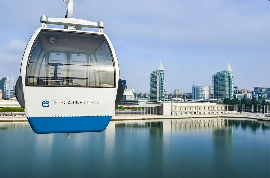 Lisbon: Nations Park Gondola Lift Cable Car Round Trip - The sights below and across the Tagus