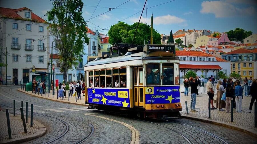 Lisbon: Old Town Tuk-Tuk Tour - Key points to know before booking