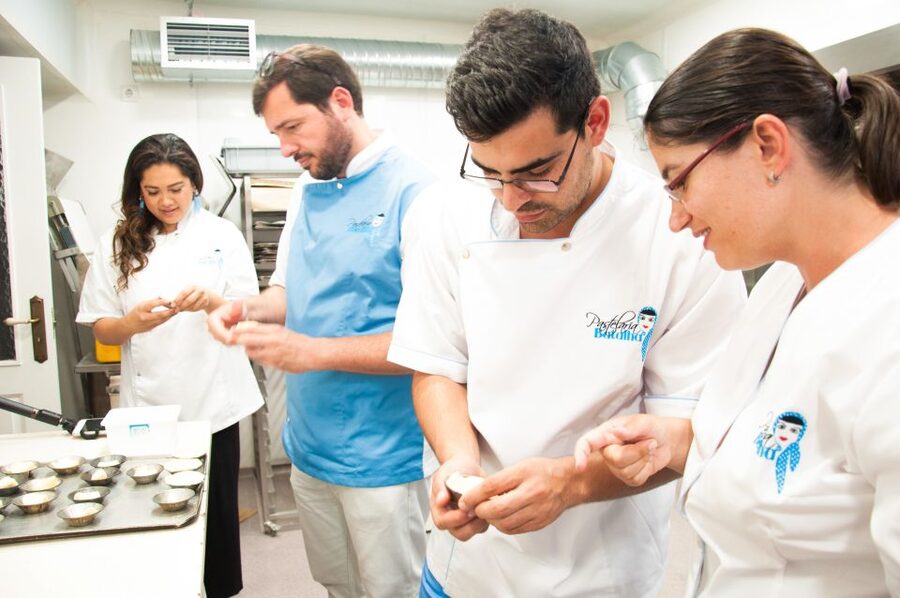 Lisbon: Pastel de Nata Masterclass at a Real Bakery - Preparing the Custard and Filling the Tarts