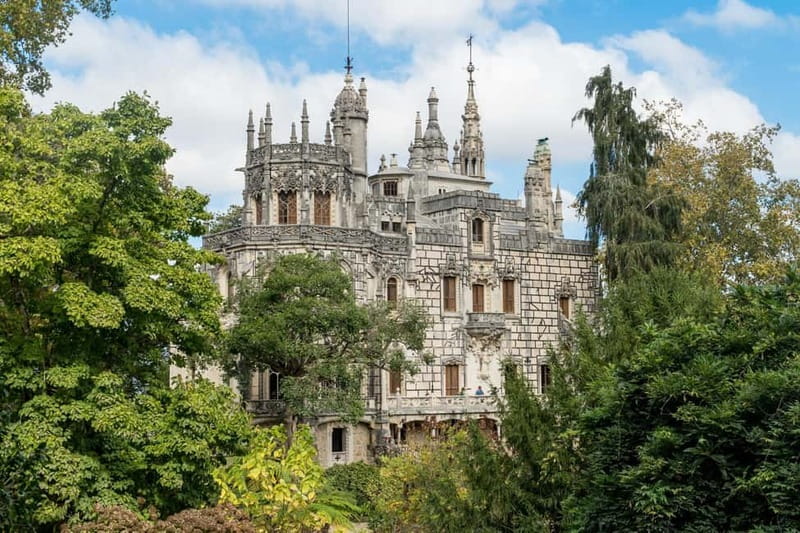 Lisbon: Pena Palace, Sintra, Regaleira, Roca, Cascais Tour - Practical advice for a smoother day