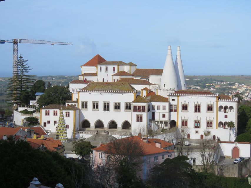 Lisbon: Pena, Regaleira & Atlantic Coast Tour with a Local - What the $76 price really covers
