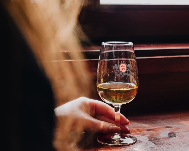 Lisbon: Port Wine Tasting at Taylor’s Shop and Tasting Room - First glass: Chip Dry White Port