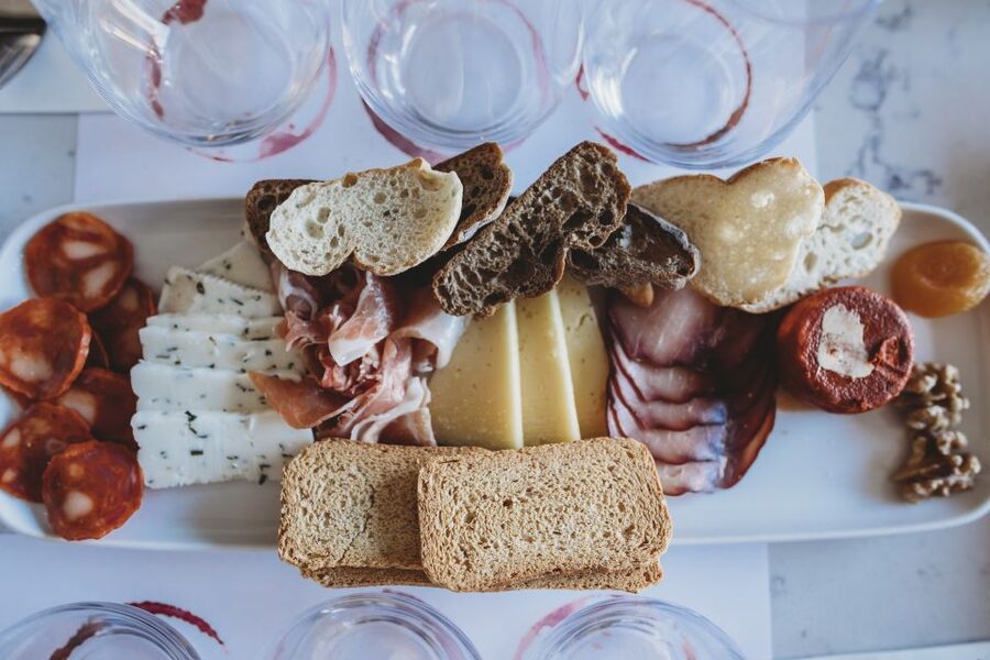 Lisbon: Portuguese Wine and Cheese Tasting with Lunch - What the two hours are really worth