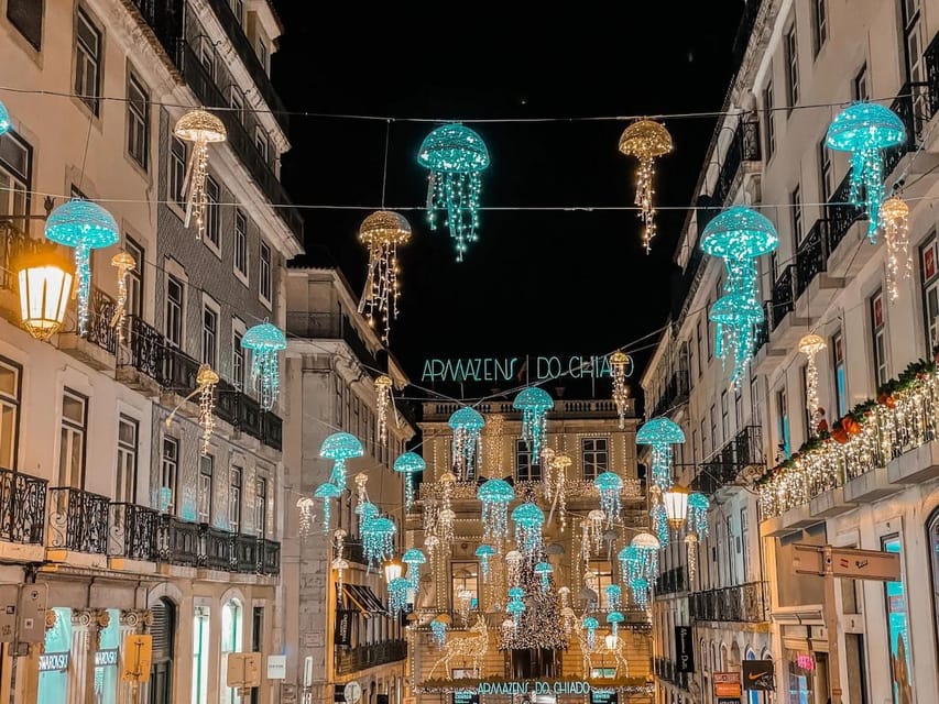 Lisbon: Private Christmas Lights Tour by Eco Tuk Tuk - What the private guide adds