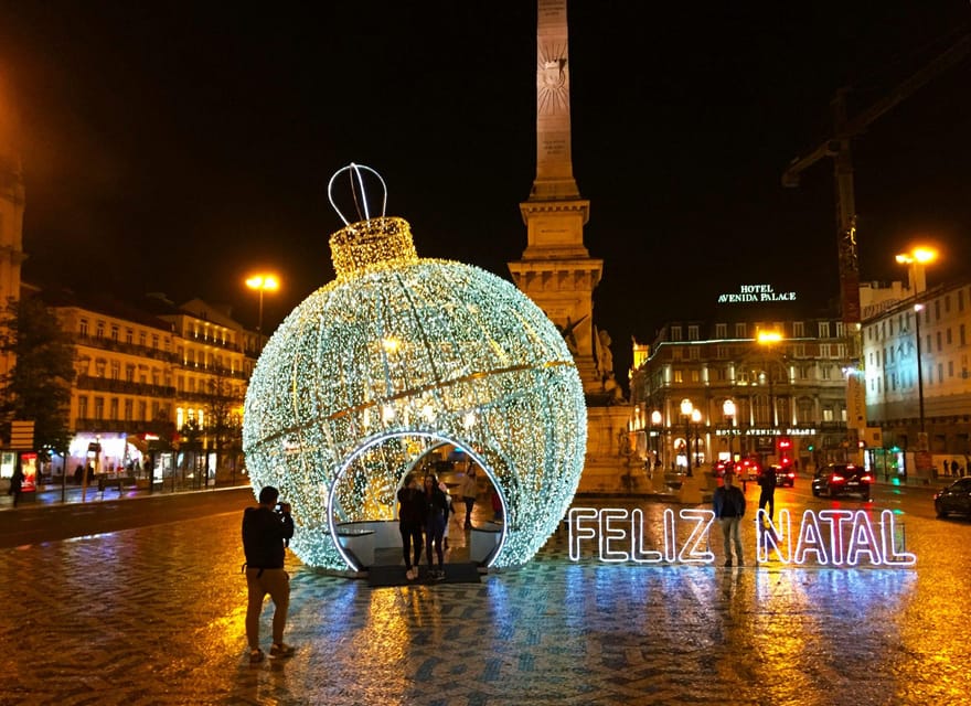 Lisbon: Private Christmas Lights Tour by Eco Tuk Tuk - Meeting near Time Out Market