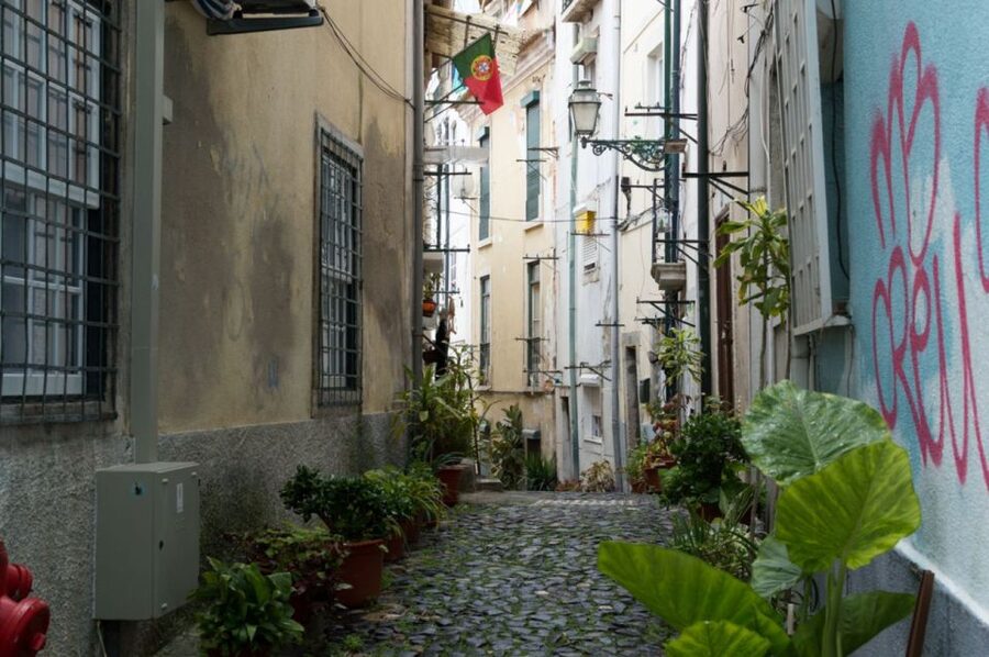 Lisbon: Private City Tour by Eco Tuk Tuk - Key things to know before you book