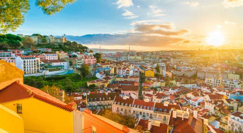 Lisbon: Private City Tour by Tuk-Tuk - What the $41 price gets you