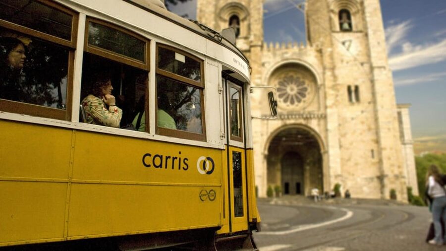 Lisbon: Private City Tour by Tuk-Tuk - Alfama, Mouraria, and Lisbon Cathedral