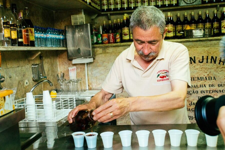 Lisbon: Private Food Tour – 10 Tastings with Locals - The pastry stop: pastel de nata