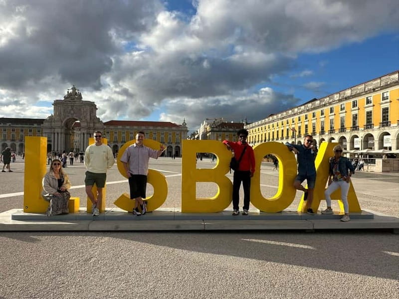 Lisbon: Private Grand Experience City Tour - Key points at a glance