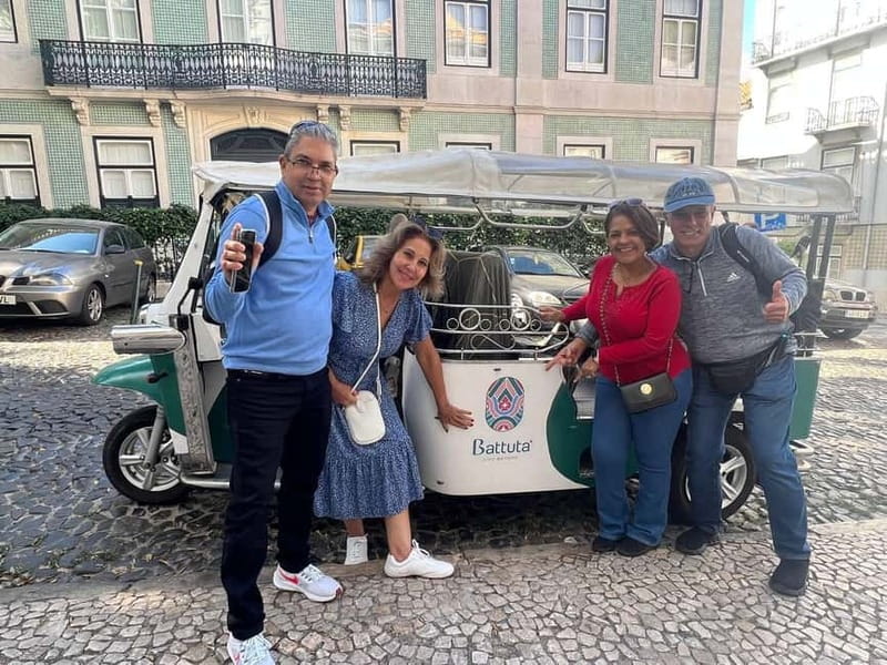 Lisbon: Private Guided Tour by Electric Tuk Tuk - Alfama, Portas do Sol, and the old city