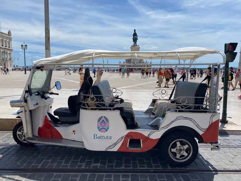 Lisbon: Private Guided Tour by Electric Tuk Tuk - Rossio Square and Lisbon’s central stage