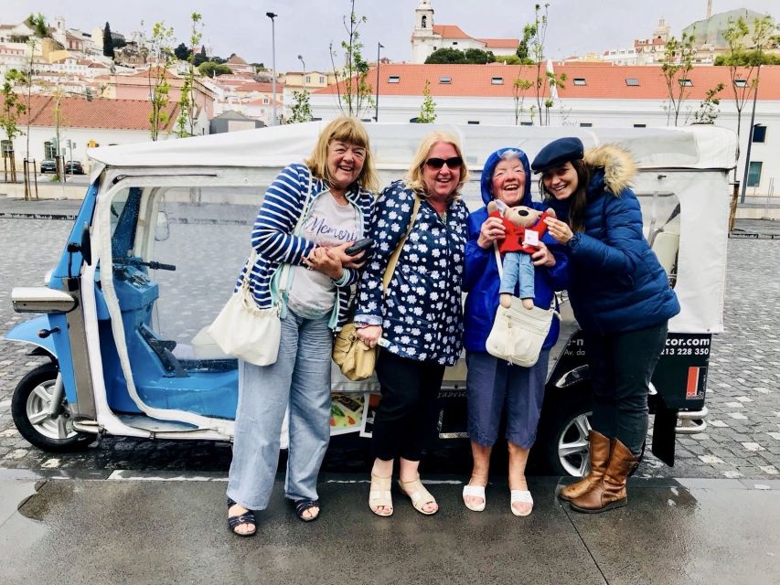 Lisbon: Private Guided Tour of Historical Center by Tuk Tuk - Starting at Rossio and crossing central Lisbon