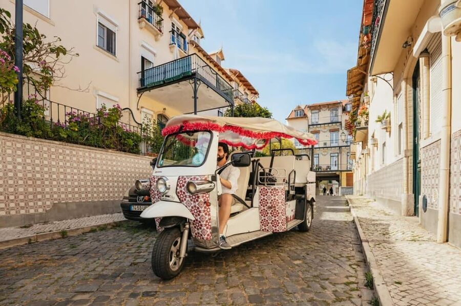 Lisbon: Private Guided Tuk-Tuk Tour with Hotel Pickup - Chiado, Bairro Alto, and Estrela