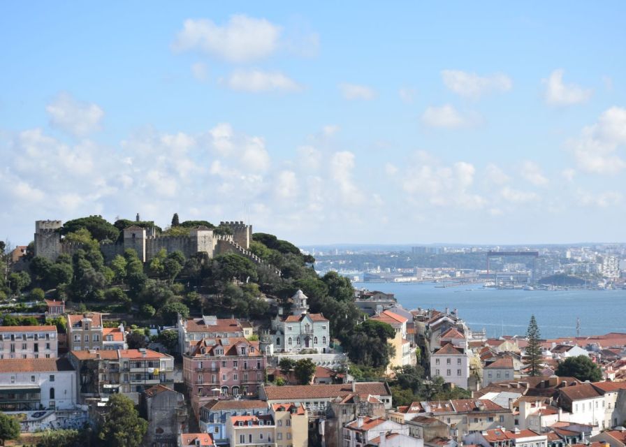 Lisbon: Private Historic Tour by Eco Tuk Tuk - Miradouro da Senhora do Monte and Graça