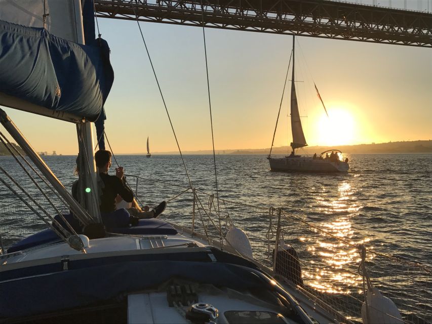 Lisbon: Private Sunset Sailing Tour with Champagne - Key points to know before booking