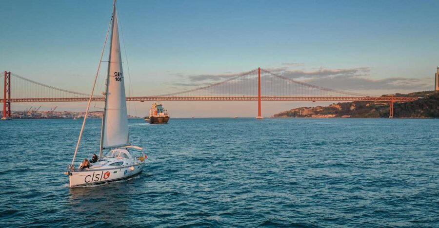 Lisbon: Private Tagus River Yacht Tour - Starting at Doca do Espanhol in Alcântara