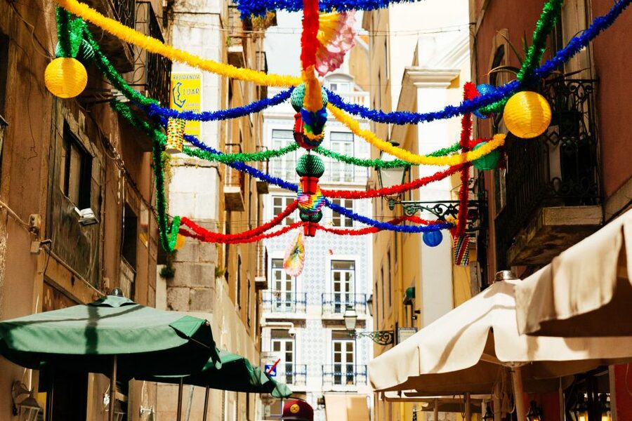 Lisbon: Private Tour with Locals – Highlights & Hidden Gems - Starting above Lisbon at São Pedro de Alcântara