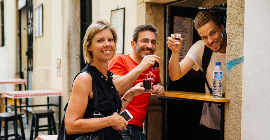 Lisbon: Private Tour with Locals – Highlights & Hidden Gems - Praça do Comércio and the grand face of Lisbon