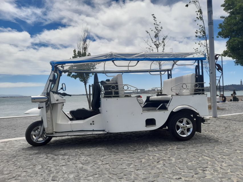 Lisbon: Private Tuk-Tuk Tour for 2 hours - Alfama from the seat of the tuk-tuk