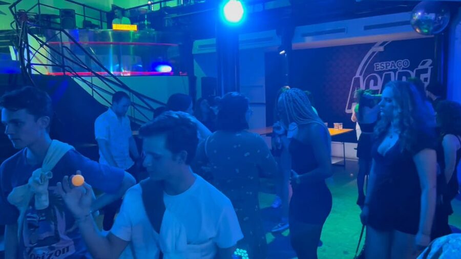 Lisbon Pub Crawl: Unlimited Drinks, Shots & V.I.P Club Entry - Starting at São Pedro de Alcântara