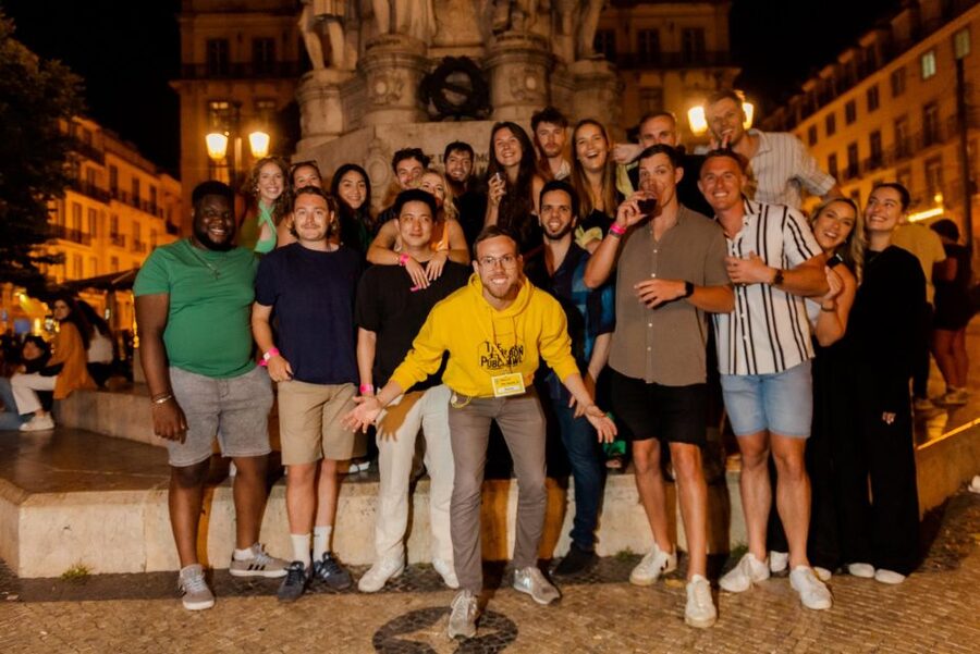 Lisbon: Pub Crawl with Open Bar, Shots & VIP Club Entry - My Final Take: Book It for a Social Lisbon Night