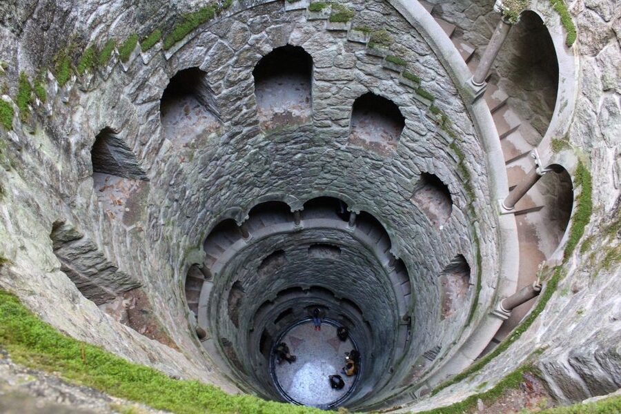 Lisbon: Regaleira, Sintra, Cape Rock & Cascais Day Trip - Guides, headsets, and the group experience