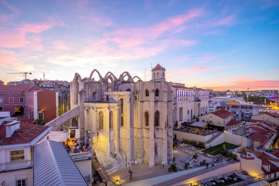Lisbon's historic old town in a tuk-tuk in German - Graça and the highest viewpoint