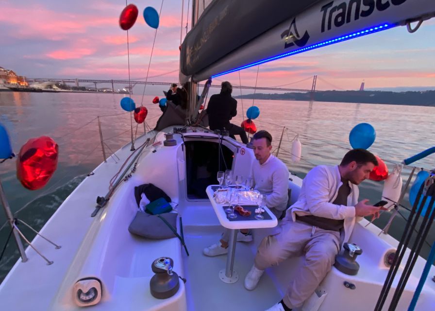 Lisbon: Sailboat Tour w/ Local Guide and Open Bar Green Wine - Key points to know before booking