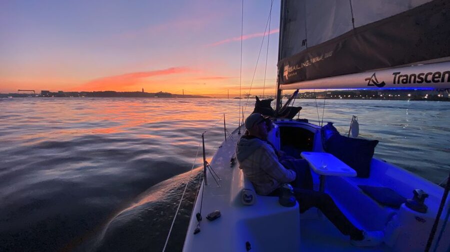 Lisbon: Sailboat Tour w/ Local Guide and Open Bar Green Wine - Why a small sailboat changes the Lisbon river trip