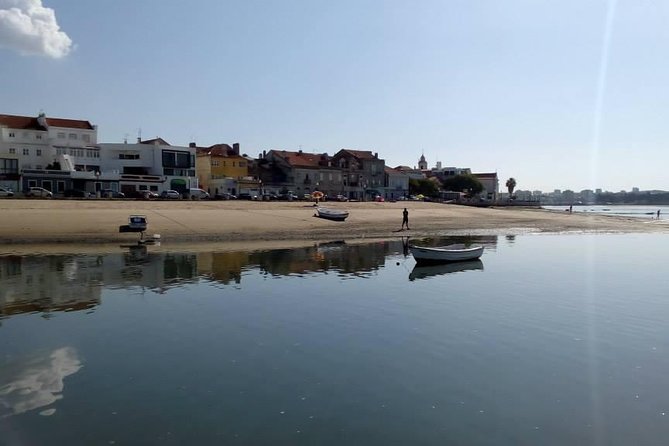 Lisbon Sailing Tour: 2-Hour Cultural Scenic Cruise with Wine - Jerónimos Monastery and the Age of Discovery