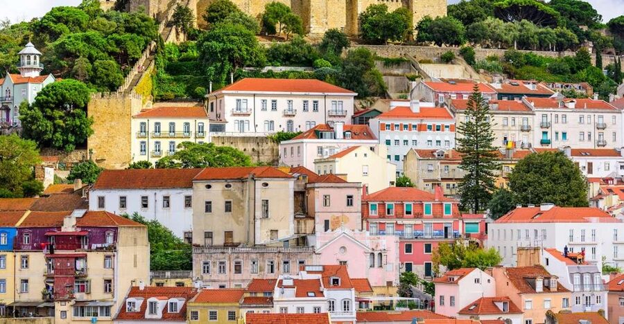 Lisbon: Saint George's Castle Entry Ticket and Guided Visit - The views over Lisbon and the Tagus River