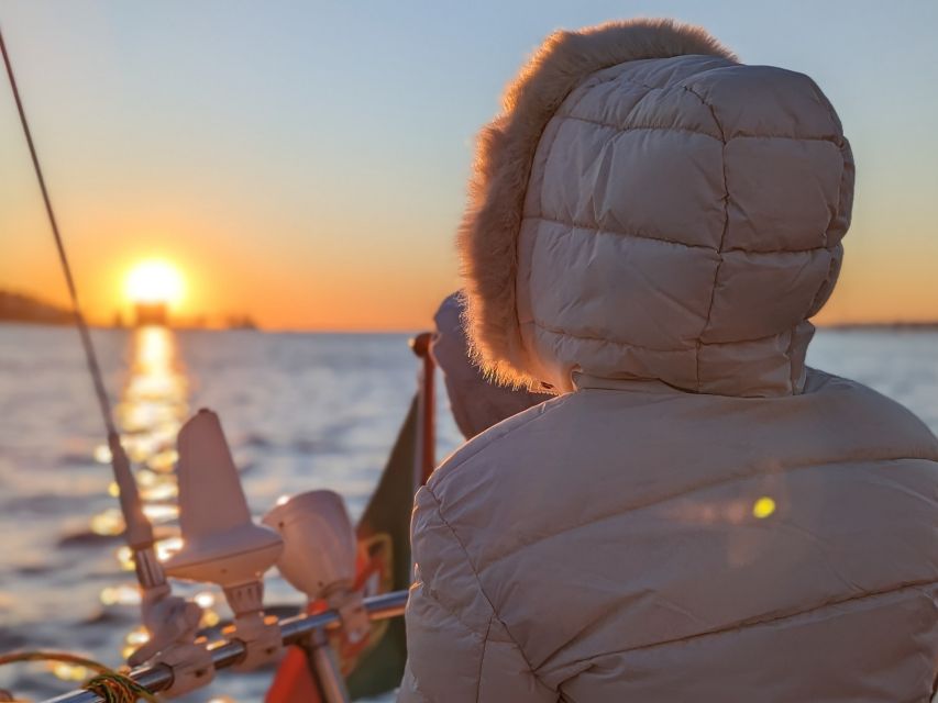 Lisbon: Scenic Day & Sunset Boat Tour with a Drink - How the social mission changes the value