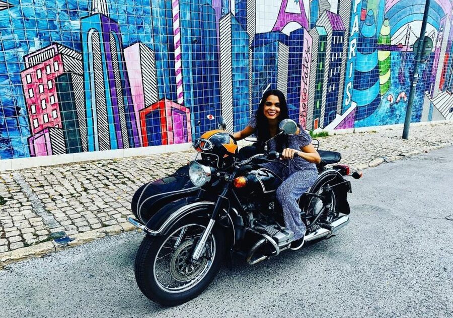 Lisbon: Sidecar Tour - Pickup and the first ride through Lisbon