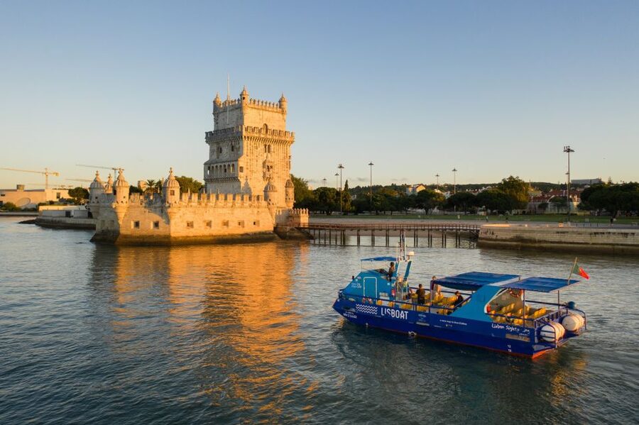 Lisbon: Sightseeing Boat Tour with Hop-On Hop-Off Option - The hop-on hop-off question you need to settle first