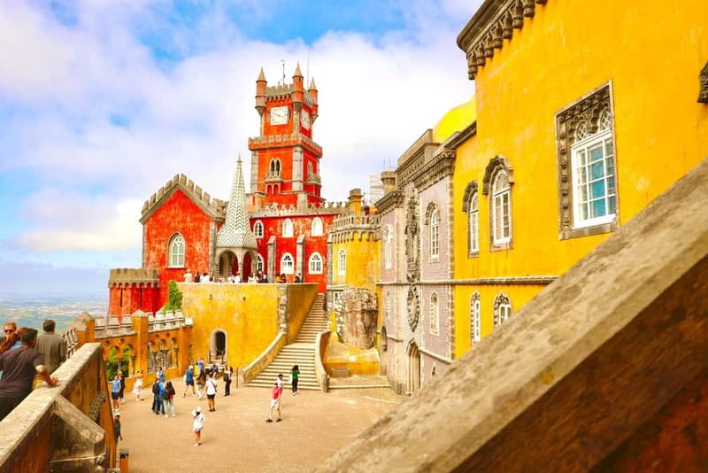 Lisbon: Sintra, Pena, Cascais & Cabo Day Tour with Tickets - Why this route works from Lisbon