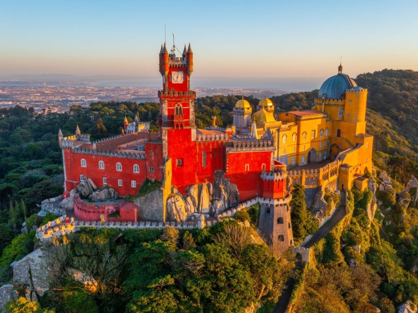 Lisbon: Sintra, Pena Palace, Cabo Roca Coast & Cascais Tour - Key points to know before booking