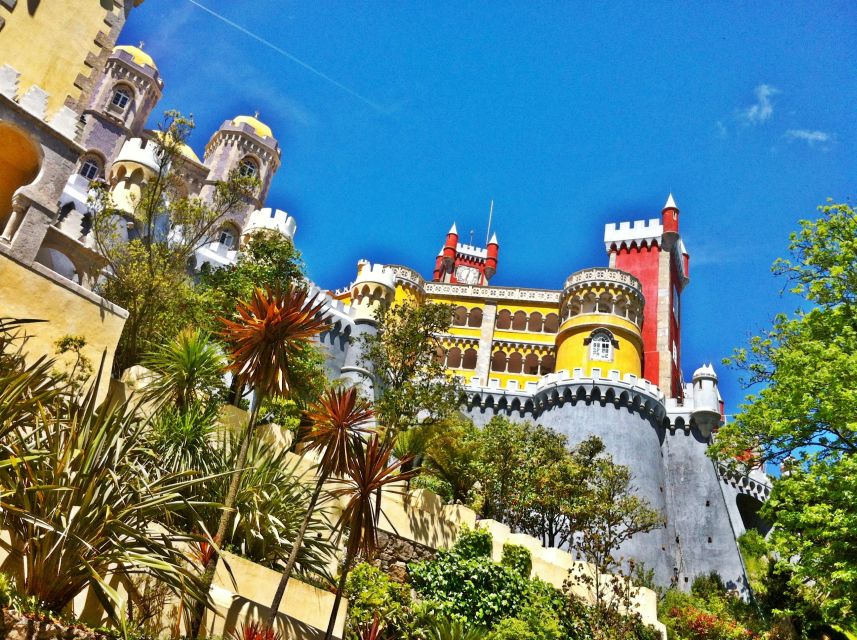 Lisbon: Sintra & Pena Palace Guided Tour with Hotel Pickup - Cabo da Roca: Europe at the edge of the mainland