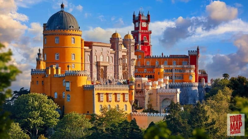 Lisbon: Sintra, Pena Palace, Moorish Castle & Regaleira Tour - Why a private Sintra day works so well