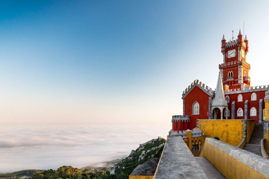 Lisbon: Sintra, Pena Palace, Quinta Regaleira, Cascais Tour - An afternoon in elegant Cascais